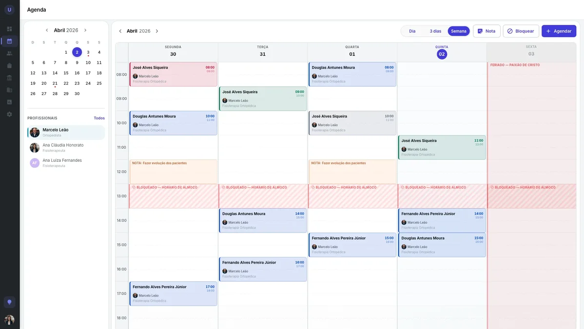 Calendário mensal de atendimentos — gestão de agenda clínica